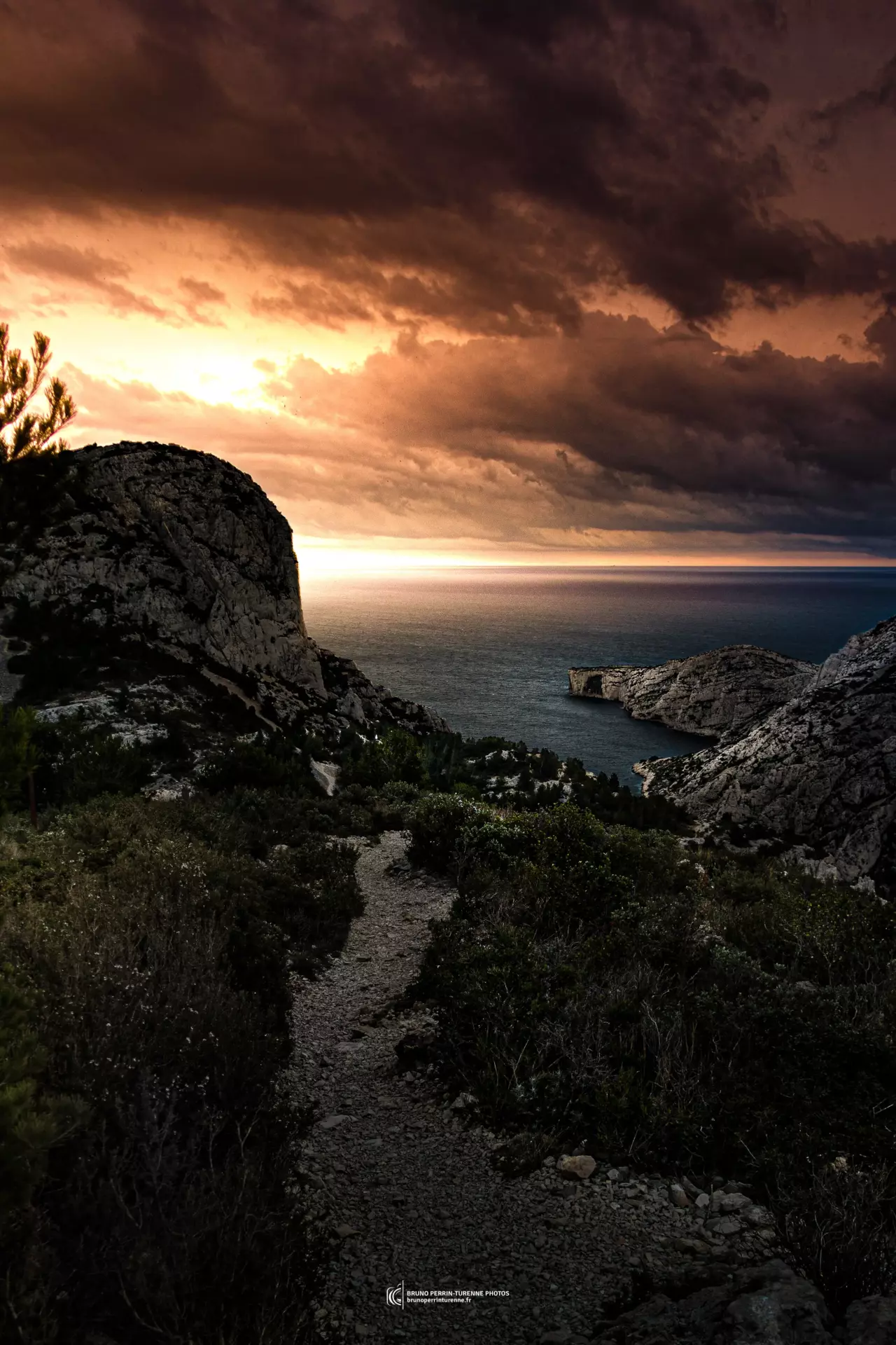 Marseille Calanques et lever de soleil | Bruno Perrin-Turenne Photos